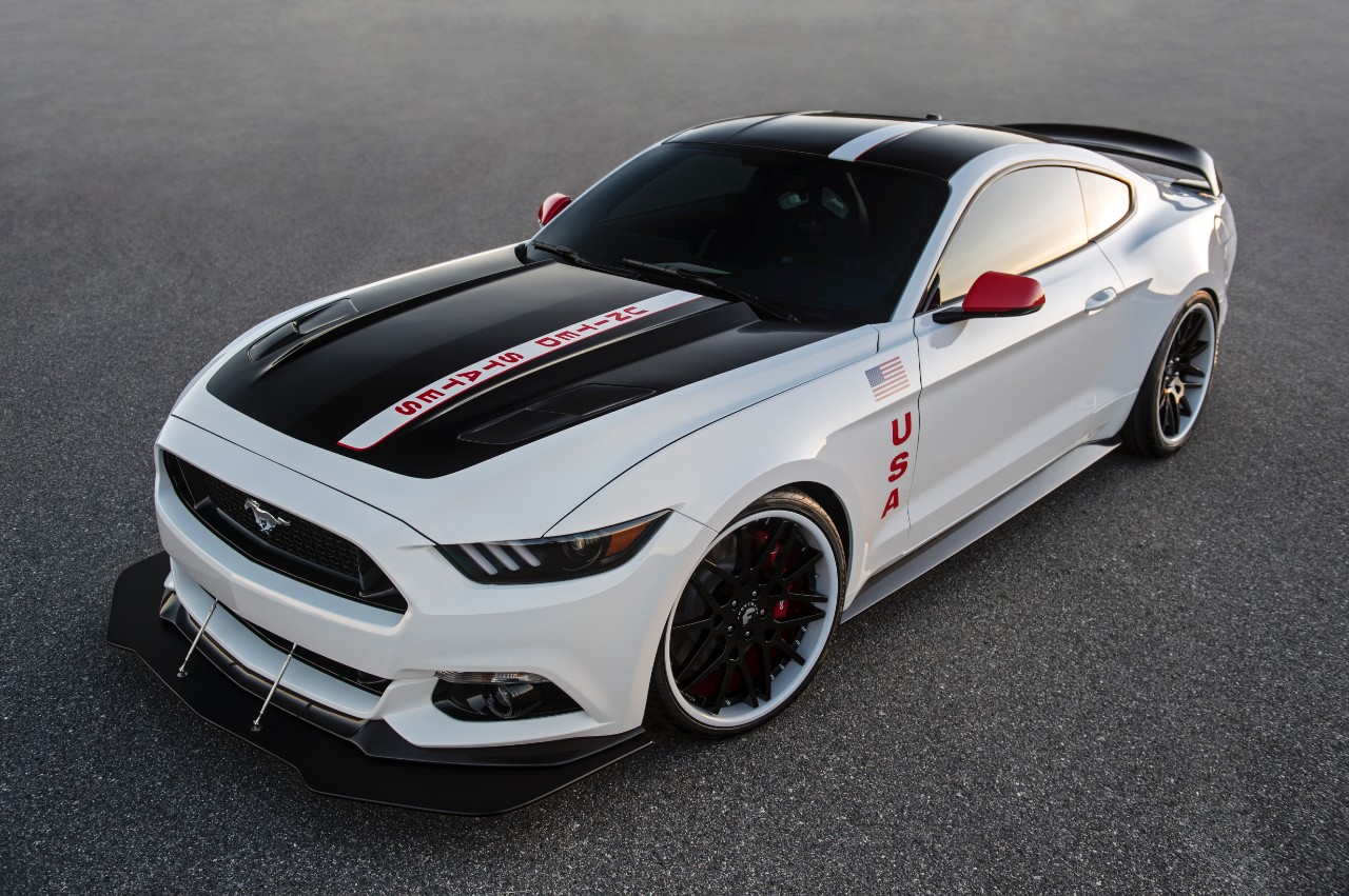 01-2015-ford-mustang-apollo-edition.jpg