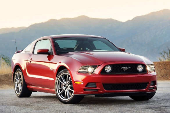 03-2013-ford-mustang-gt-review-585x388.jpg