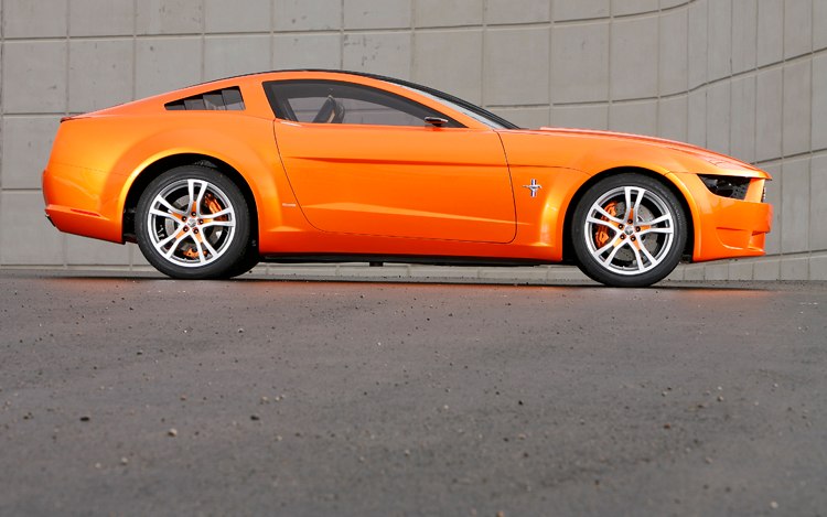 112_0703_01z-giugiaro_ford_mustang_concept-side_view.jpg