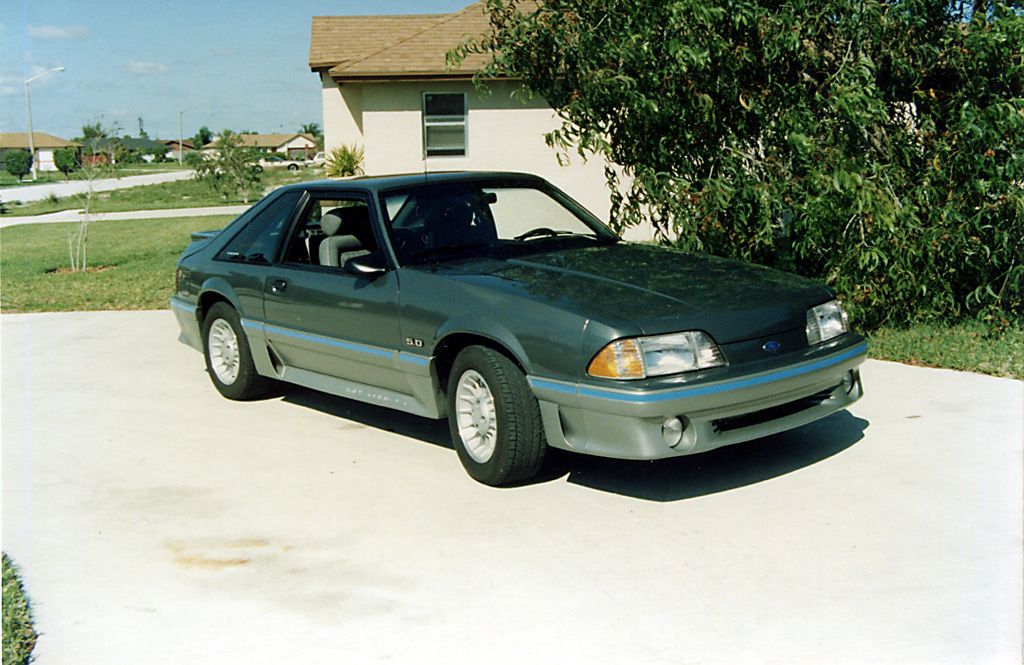 1988 Mustang GT-1.jpg