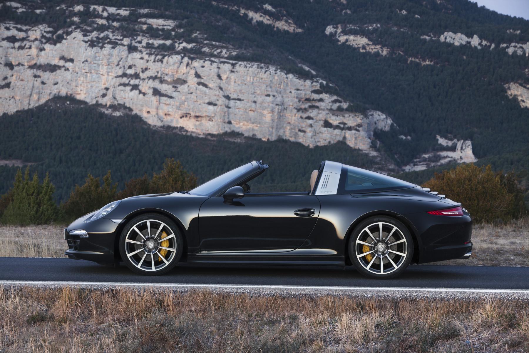 2014-991-Porsche-911-Targa-black-2754732065.jpg
