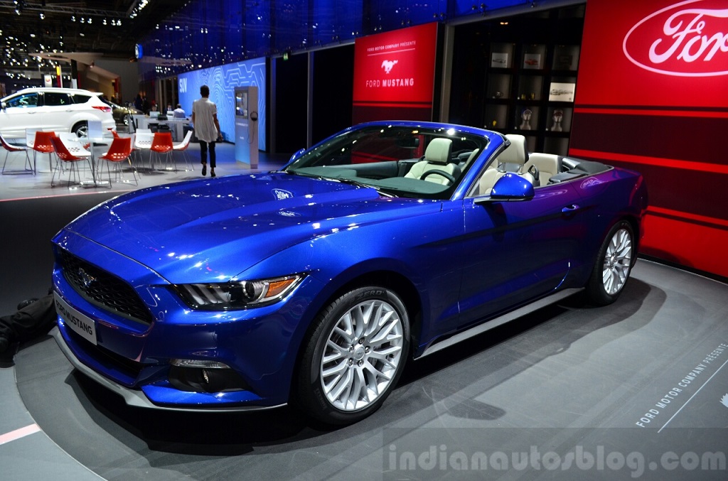 2015-Ford-Mustang-convertible-at-the-2014-Paris-Motor-Show.jpg
