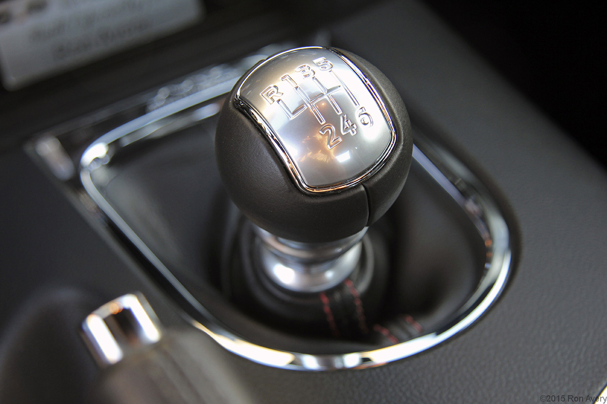 2015-Ford-Mustang-GT-Stick.jpg