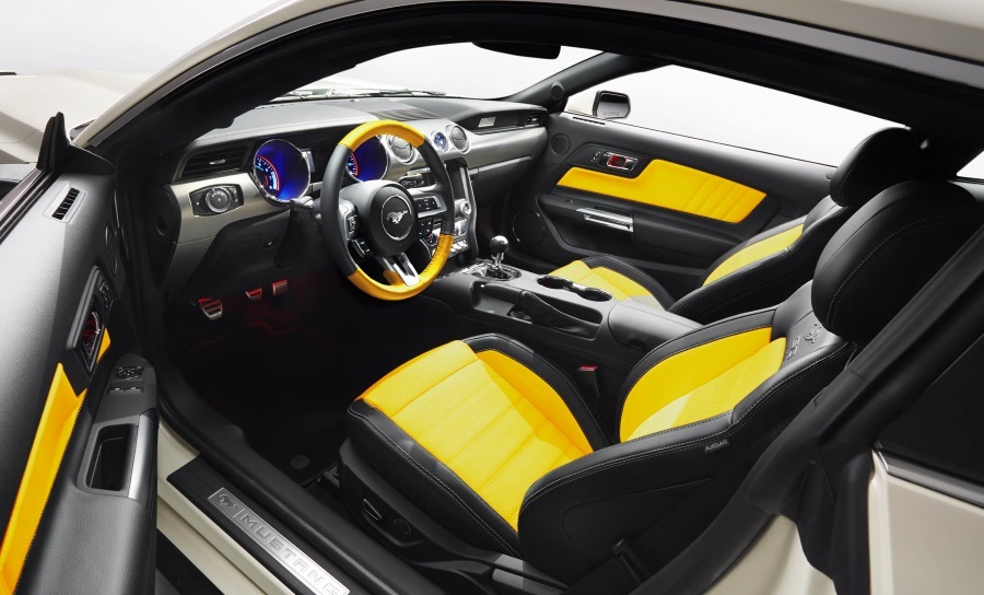 2015-Ford-Mustang-interior-design.jpg