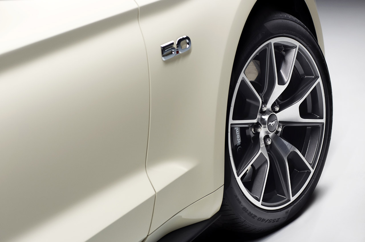 2015 Mustang 50 Year Edition-3.jpg