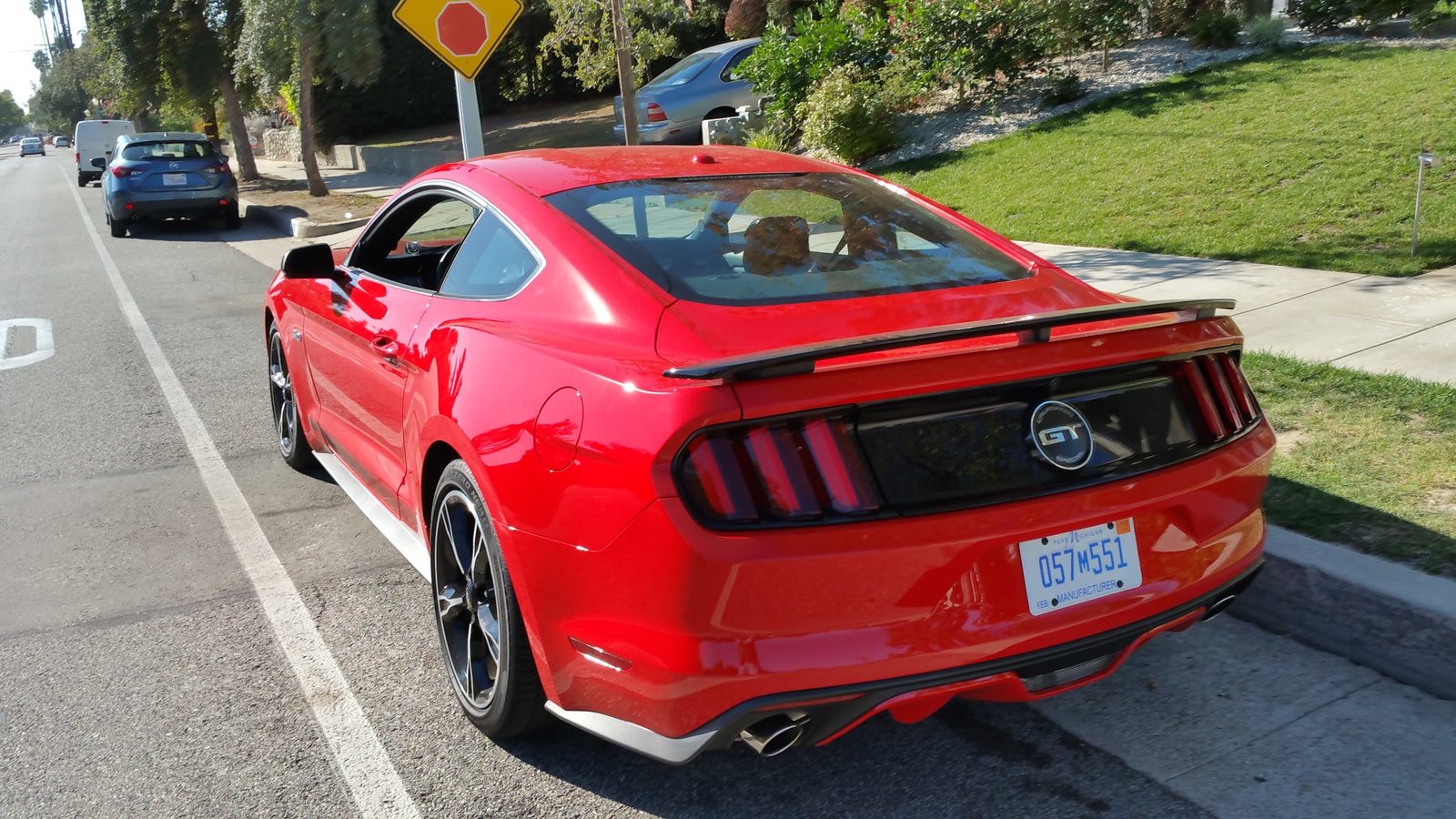 2016-Ford-Mustang-GT-California_rear-three-quarter-street.jpg