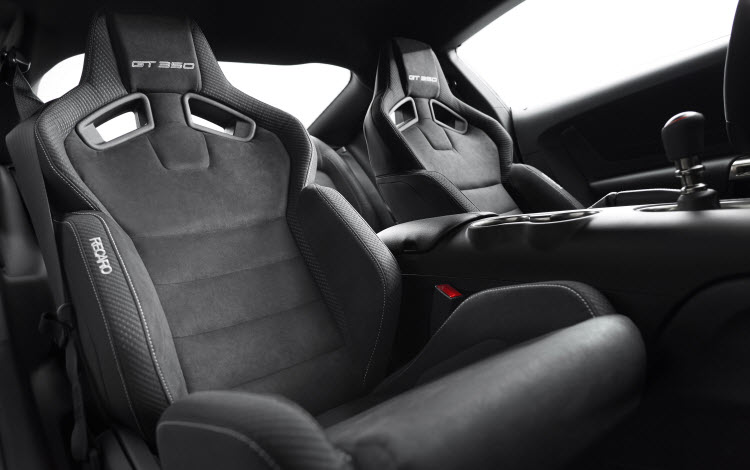 2016-Shelby-GT350-Mustang-Recaro-Seats.jpg