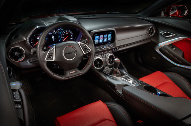 2017-Chevy-Camaro-interior.jpg