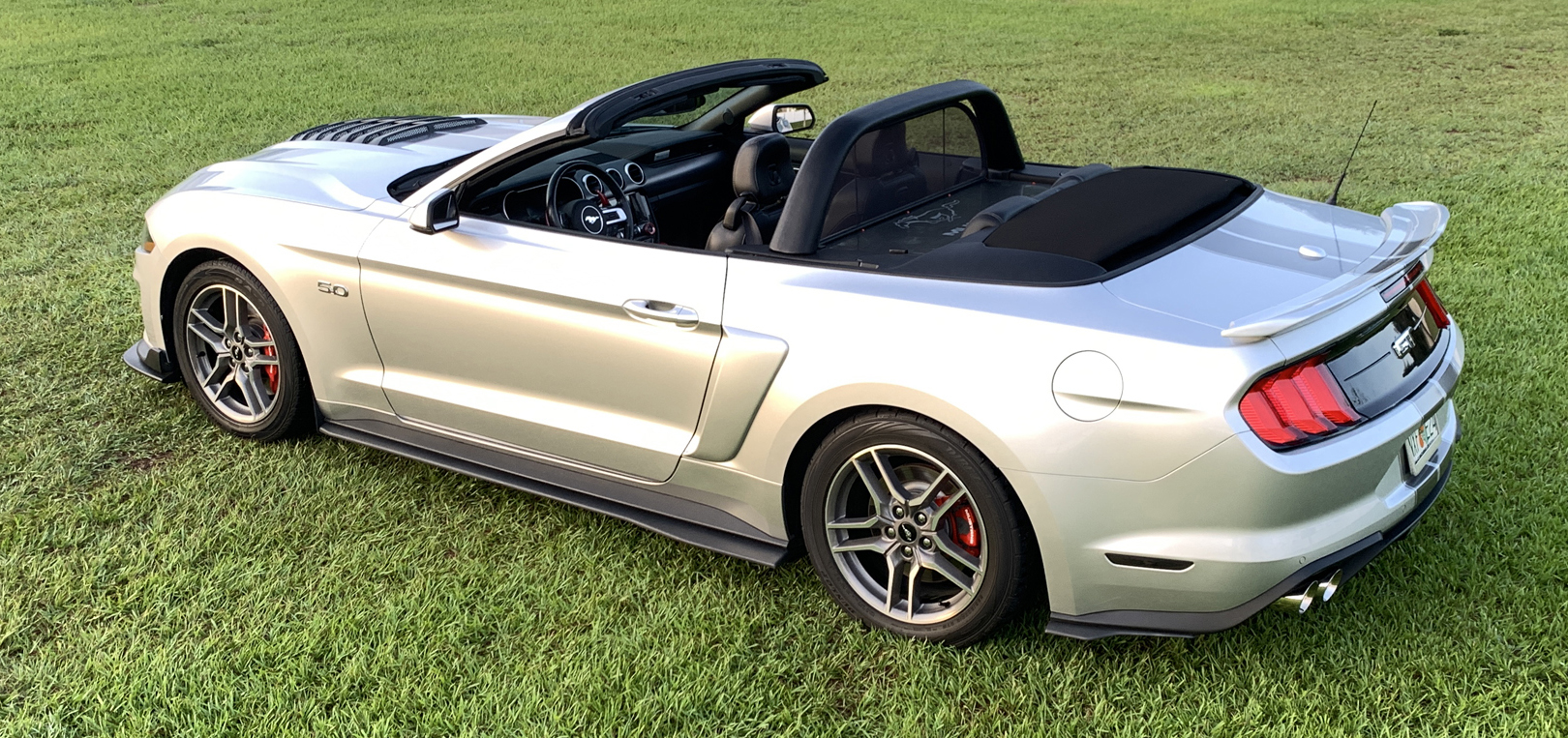 2019 Mustang GT Convertible.jpg