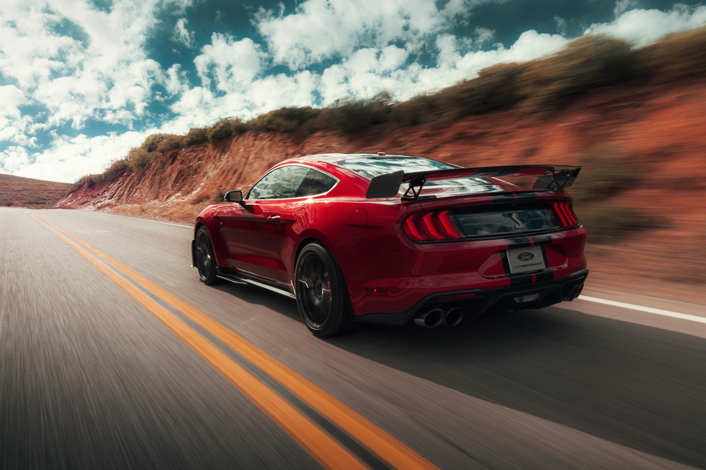 2020-Shelby-GT500-Mustang-Exterior--6_zpslsxtdmbt.jpg
