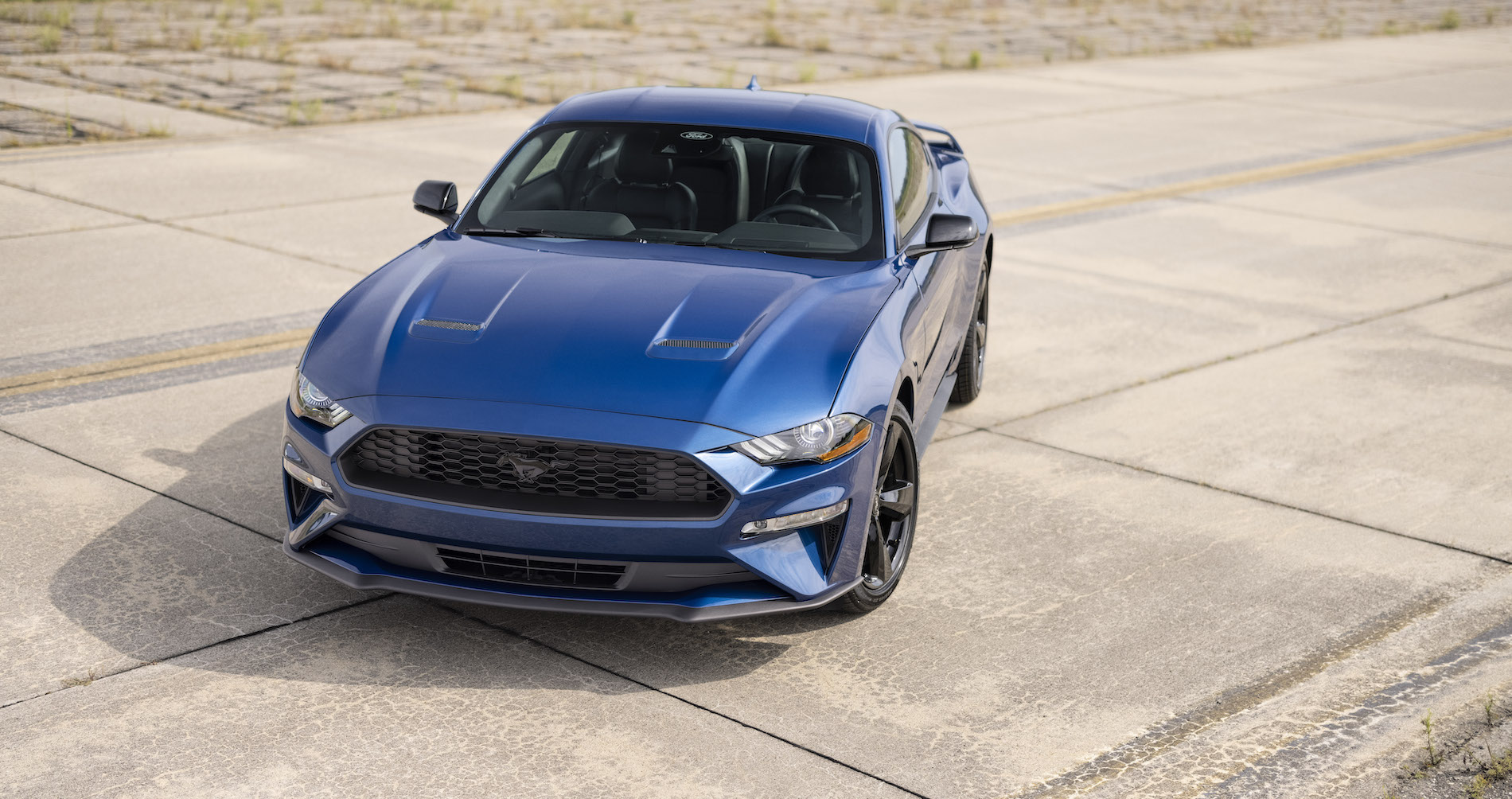 2022 Ford Mustang Stealth Edition_01.jpg