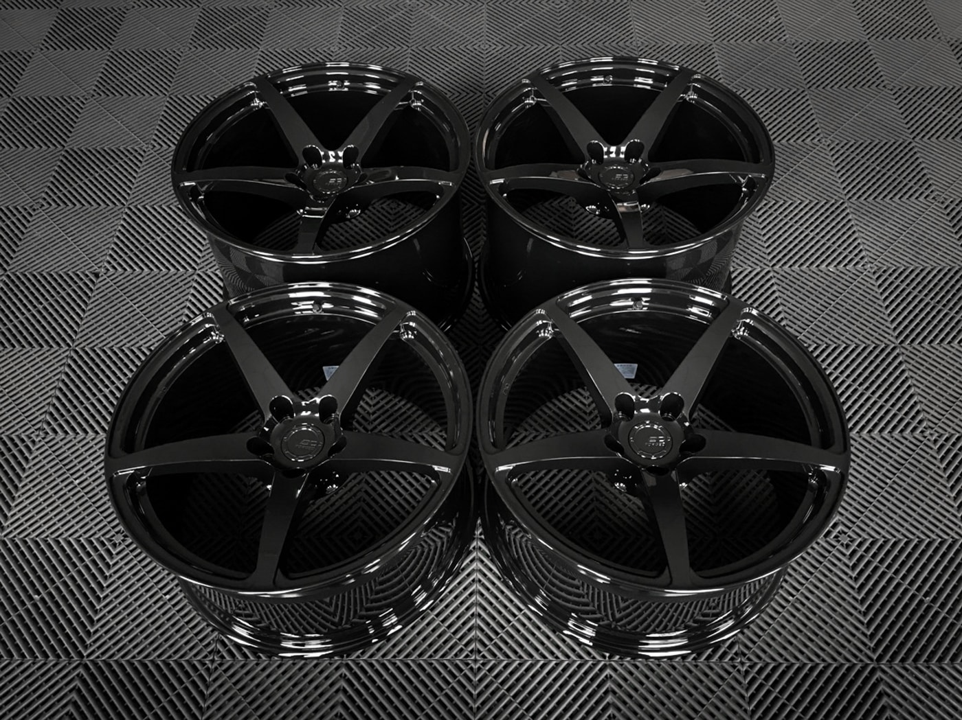 BC-FORGED-RS45-GLOSS-BLACK-CONCAVE-FORGED-WHEELS.jpg