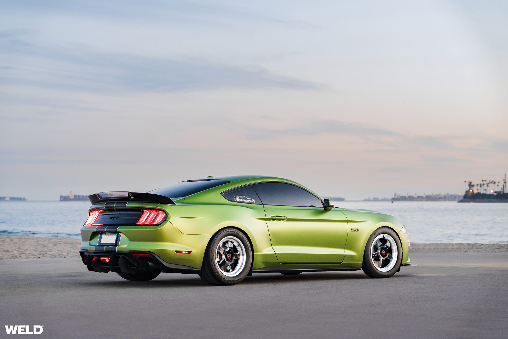 green-racing-stripes-ford-mustang-s550-weld-ventura-5-spoke-wheels-e.jpg