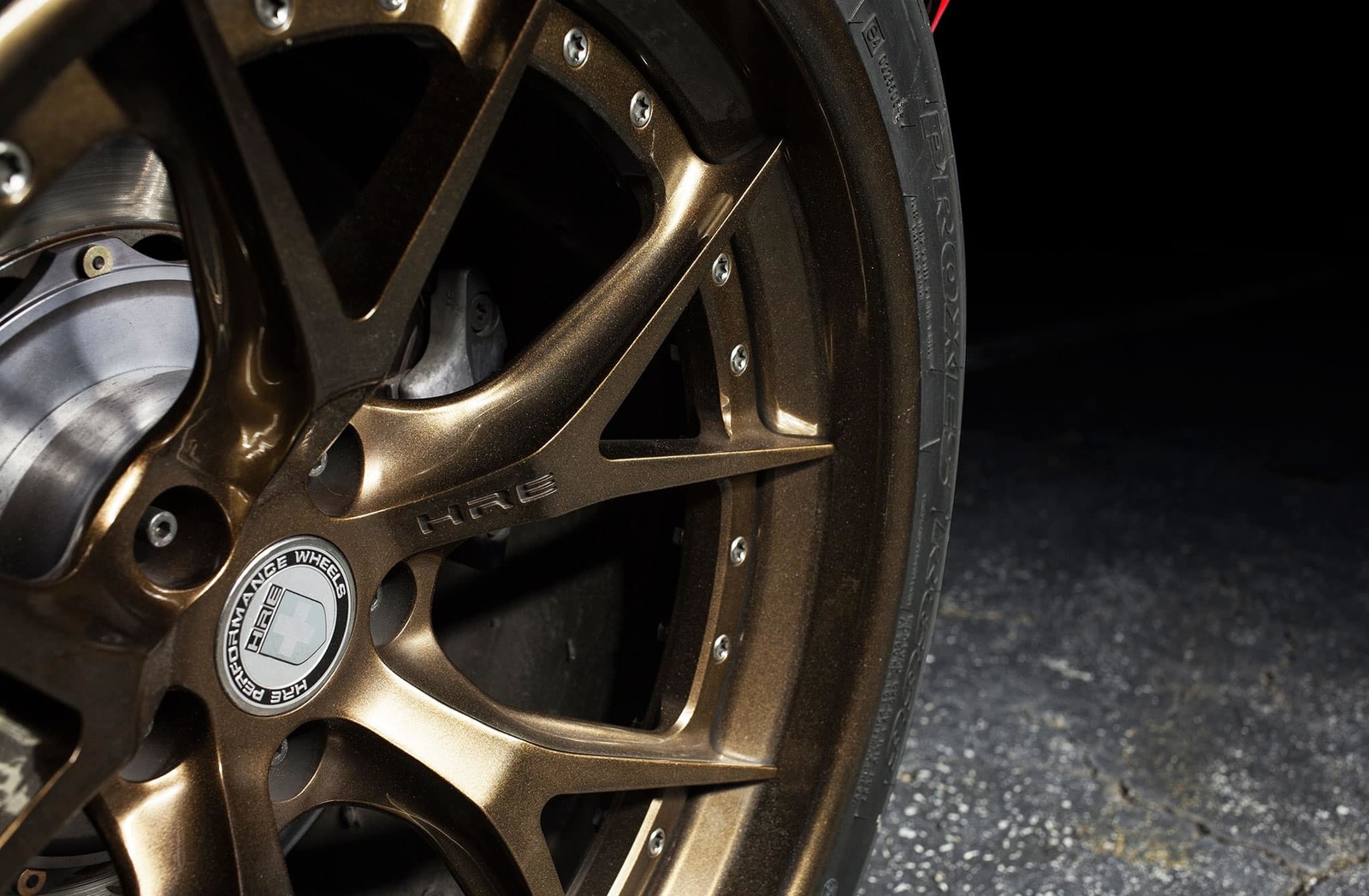 hre-wheels-bronze-center-s101-concave-wheels.jpg