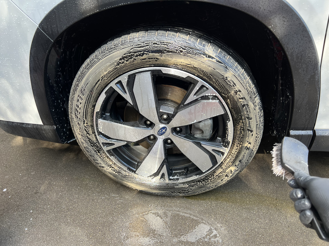 Cleaning Tire Grime and Gunk [No Mineral Spirits]  2015+ S550 Mustang  Forum (GT, EcoBoost, GT350, GT500, Bullitt, Mach 1) 