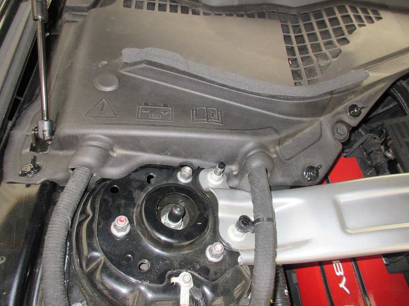 Battery Cover Clips?  2015+ S550 Mustang Forum (GT, EcoBoost
