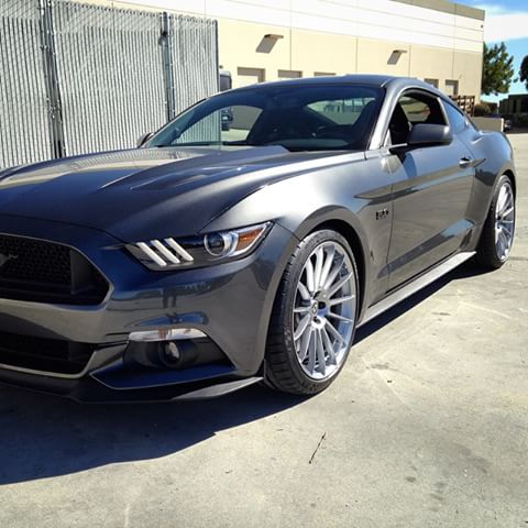 magnetic-ford-mustang-gtpp-s550-hre-ff15-liquid-silver-flow-form-concave-wheels.jpg