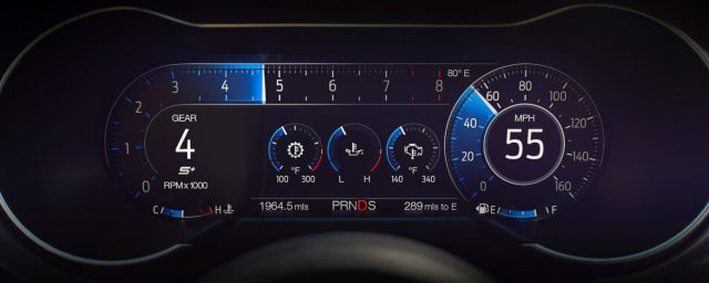 New-Ford-Mustang-12-inch-LCD-digital-instrument-cluster-in-Sport-View-640x256.jpg