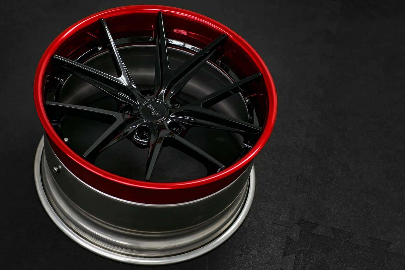 niche-misano-forged-wheels-gloss-red-lip-gloss-black-face.jpg