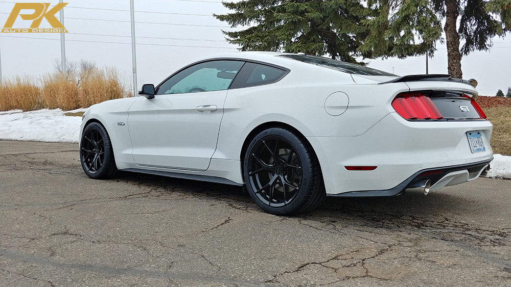OXFORF-WHITE-FORD-MUSTANG-GTPP-MRR-FS06-GLOSS-BLACK-ROTORY-FORGED-CONCAVE-WHEELS-2.jpg