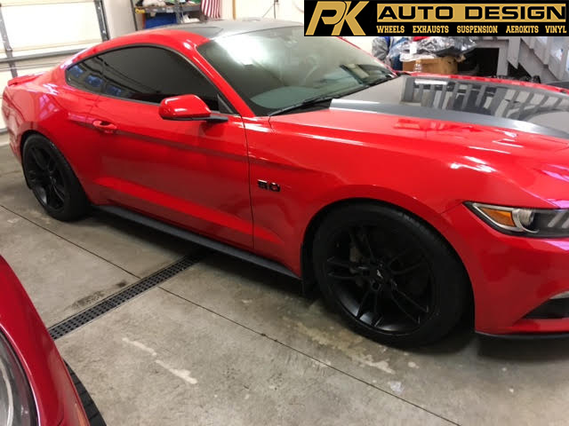 race-red-ford-mustang-gt-s550-mrr-m600-matte-black-concave-wheels.jpg