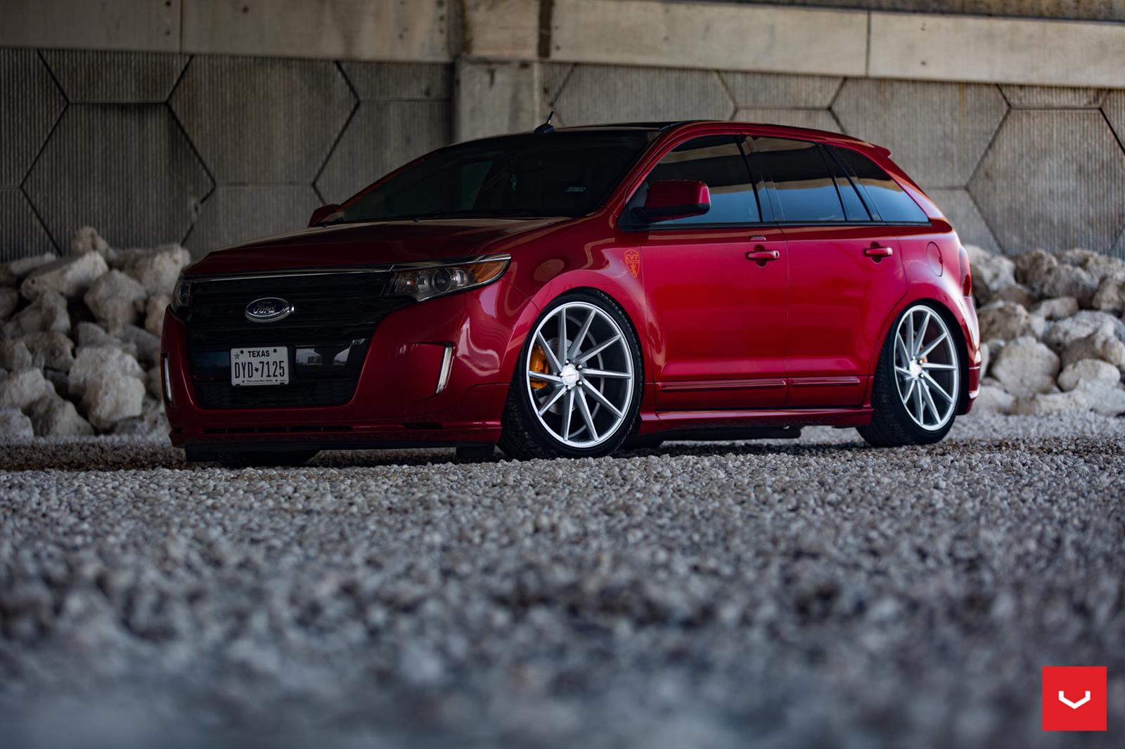 red-ford-edge-suv-vossen-cvt-directional-concave-wheels.jpg
