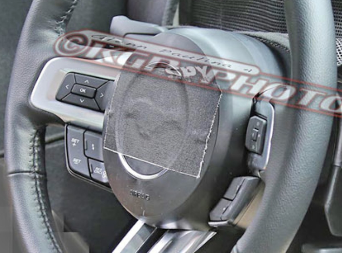 s550 steering wheel .jpg