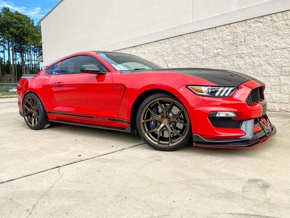 shelby_mustang_gt350_with_bronze_vossen_hf5_wheels_1_4940a32df3c0b44603c26be969616c9122c0ae27.jpg