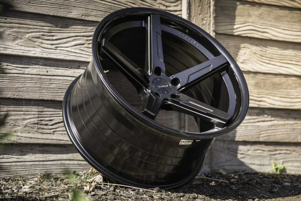 vertini-rf1.7-matte-black-center-concave-wheels.jpg