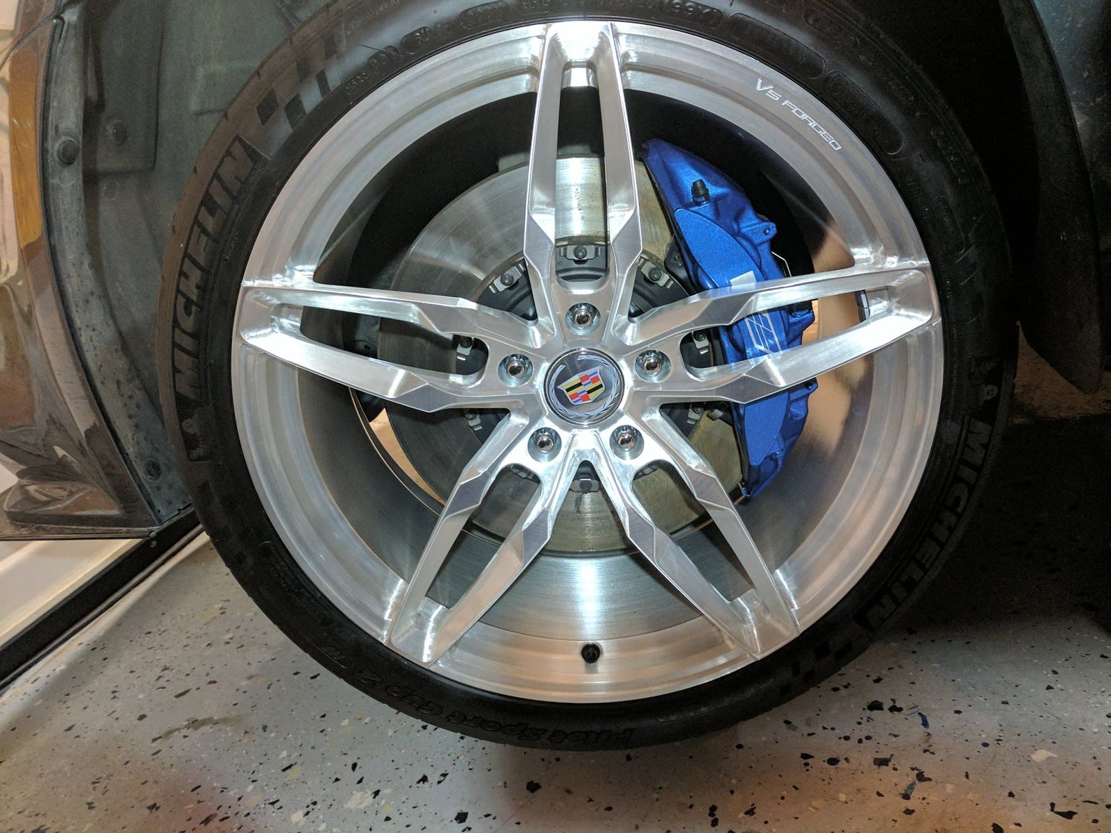 vs-forged-vs03-brushed-with-clear-concave-forged-wheels-cadillac-ctsv.jpg