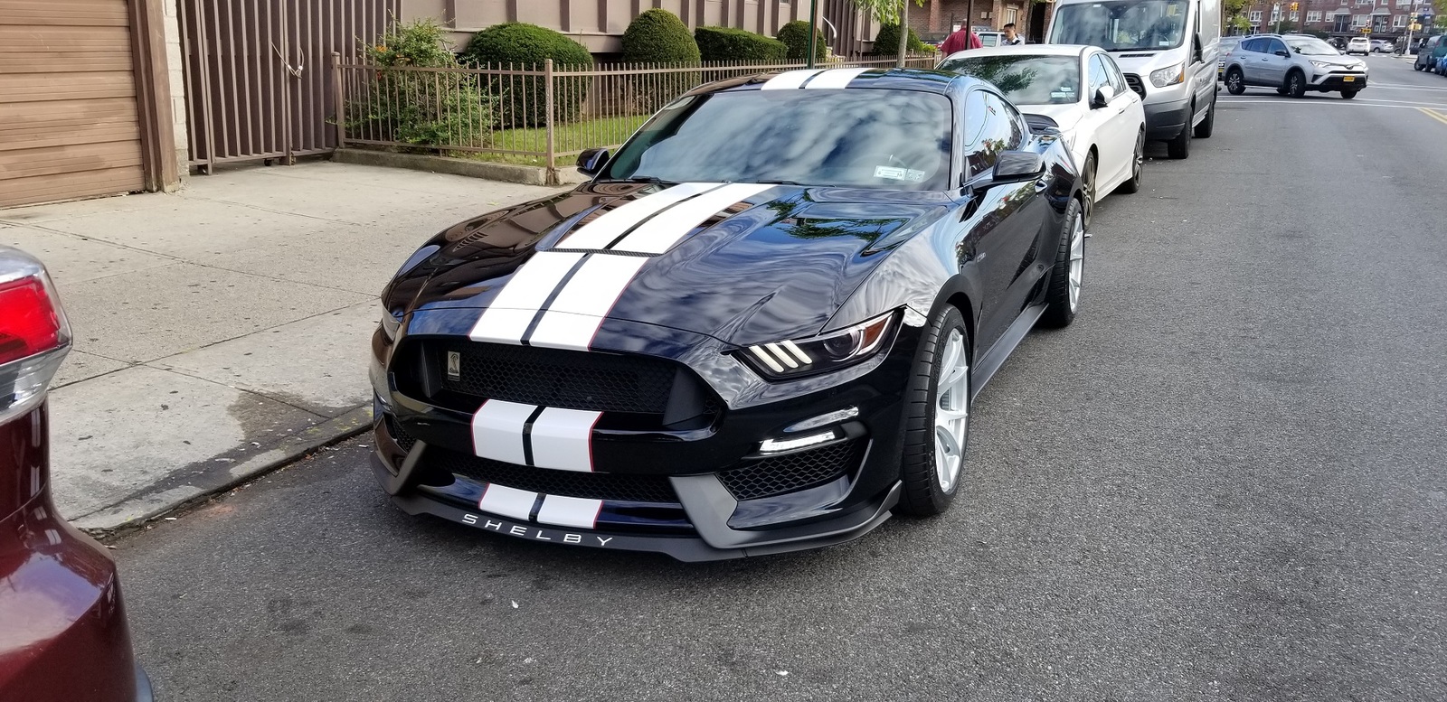 w-black-ford-mustang-shelby-gt350-forgestar-cf5v-brilliant-silver-concave-rotory-forged-wheels-2.jpg