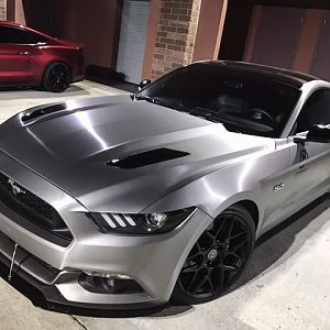 Mustang 16' GT Premium