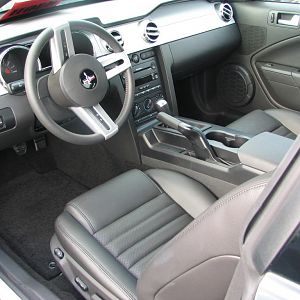 05 GT interior