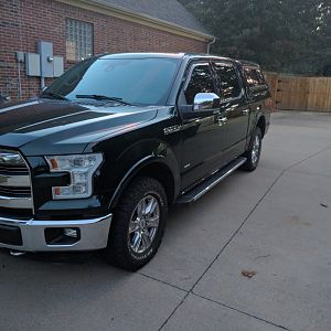 '16 f150 lariat 502a fx4, camper shell, tint, 275/65/r18 ko2s, pretty neat sound system for cleanliness not necessarily power