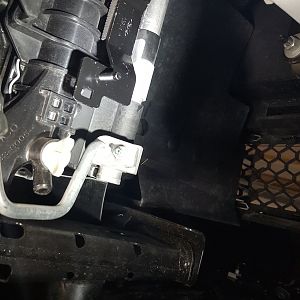 Front Cooler Tube Bracket