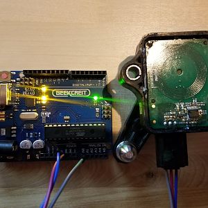 Arduino connected to leveling sensor