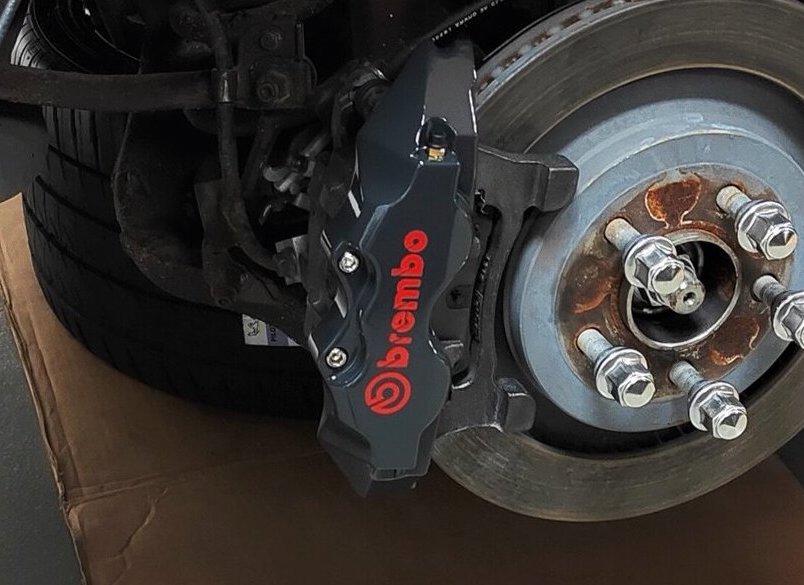Rear brake caliper mod to match BREMBO front brakes. Easy DIY. 2015